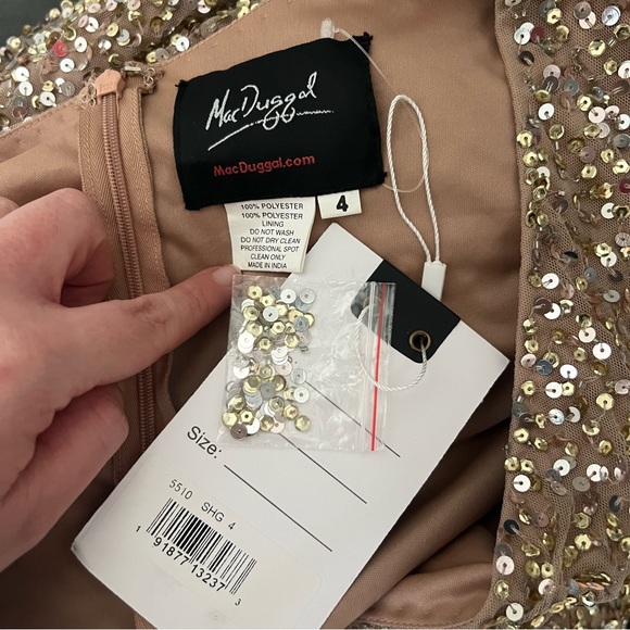 NEW NWT Mac Duggal Puff Shoulder Sequined Surplice Gown Shimmering Gold - Picture 10 of 11